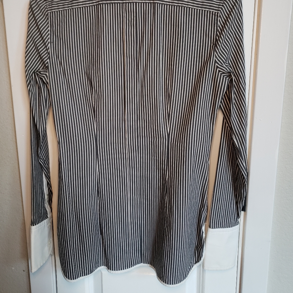 Button up - Picture 2 of 4